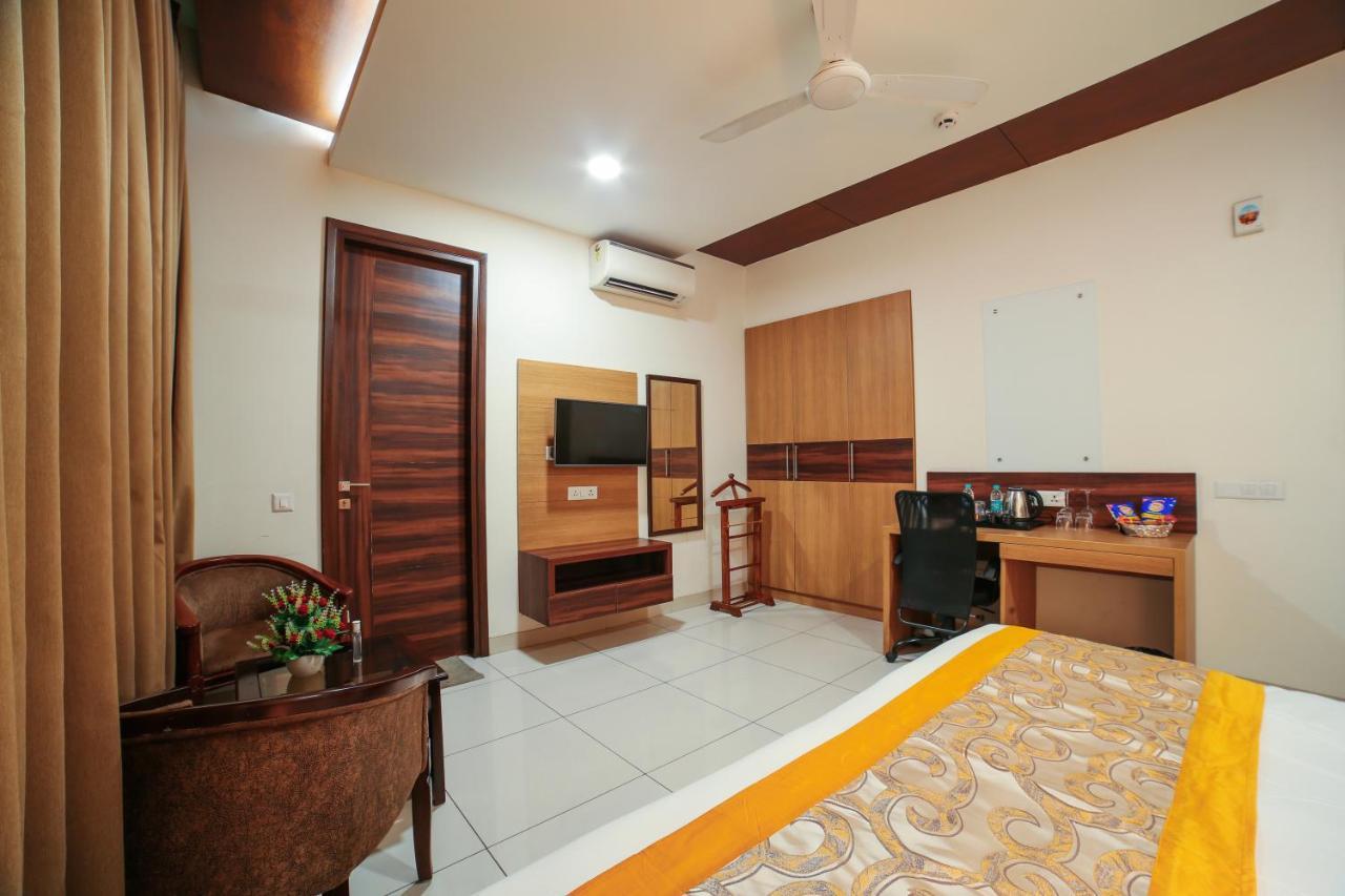 Hotel Grand Regency By Jmd Group Near Delhi Igi Airport New Delhi Extérieur photo